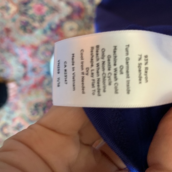 Talbots‎ petites never worn rayon abs spandex ruffle collar top. Retail 70 - Picture 3 of 3